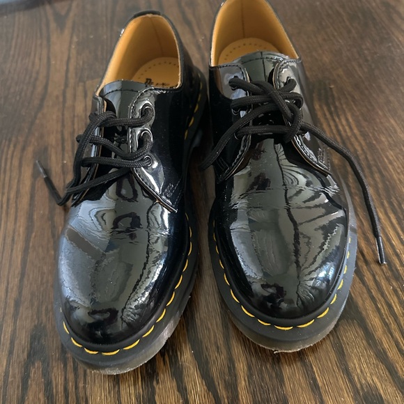 Dr. Martens black patent leather oxfords women 7 - Picture 3 of 5